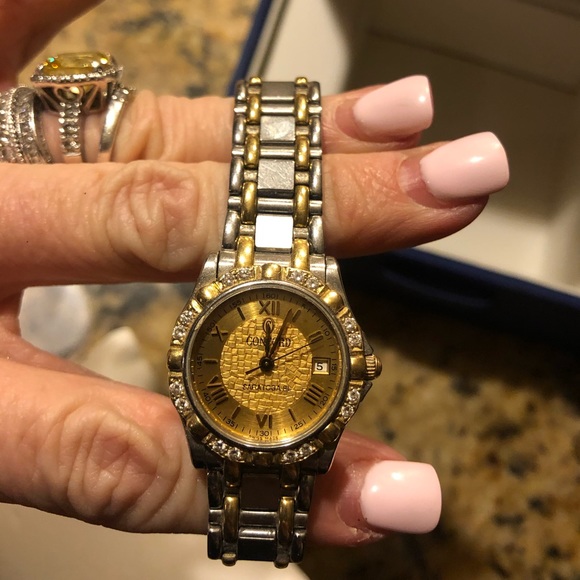 Authentic CONCORD SARATOGA DIAMOND 18kt GOLD WATCH - Picture 5 of 8